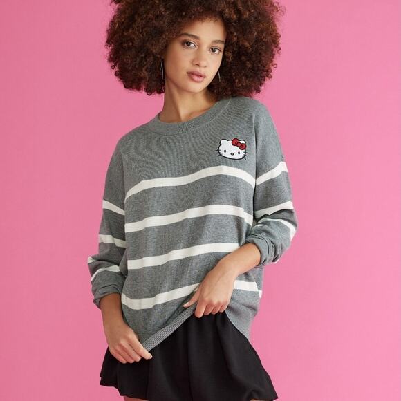 Aeropostale Hello Kitty womens small oversized Gray Striped Sweater - Picture 2 of 10